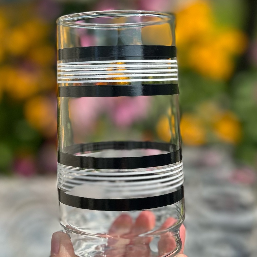Beautiful Set of Six Black and White Retro Tumblers